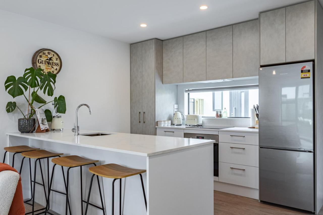 Cozy Retreat With Hot Tub Apartment Christchurch Luaran gambar